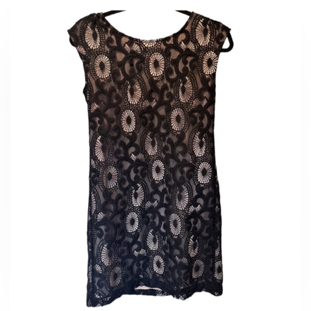 Loft Ann Taylor Woman Size 4 Black/Cream Shift Mini Dress Lace Overlay Petite